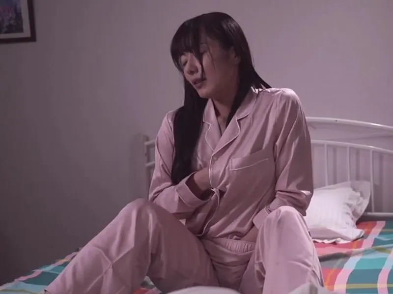 Móc lồn buồi đêm vì người chồng bỏ bê, vợ quyết định tìm đến ứng dụng hèn hò