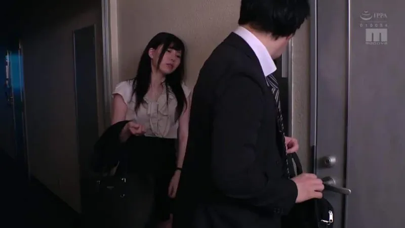 Cô vợ hàng xóm nhận nhầm tôi là ông xã trong một hôm say xỉn